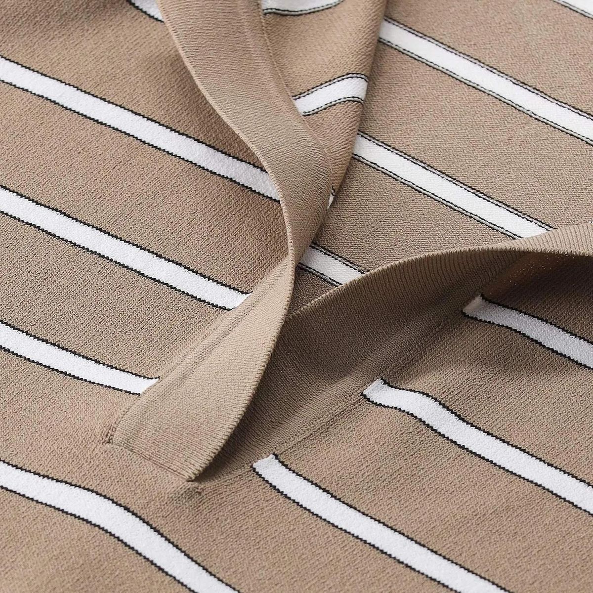 Gestreiftes Strick-Poloshirt mit Kragen