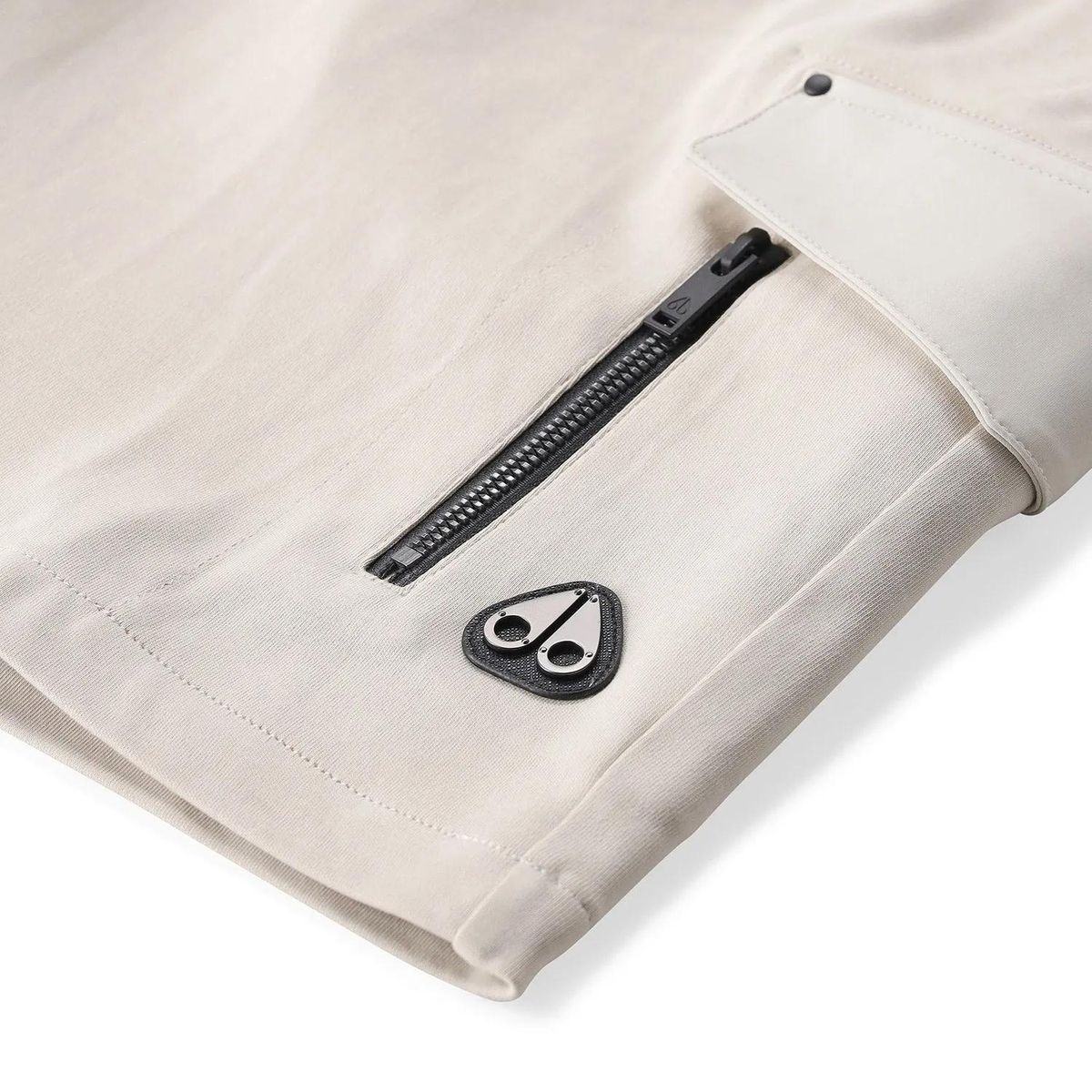 Beige Cargo-Shorts mit Kordelzug