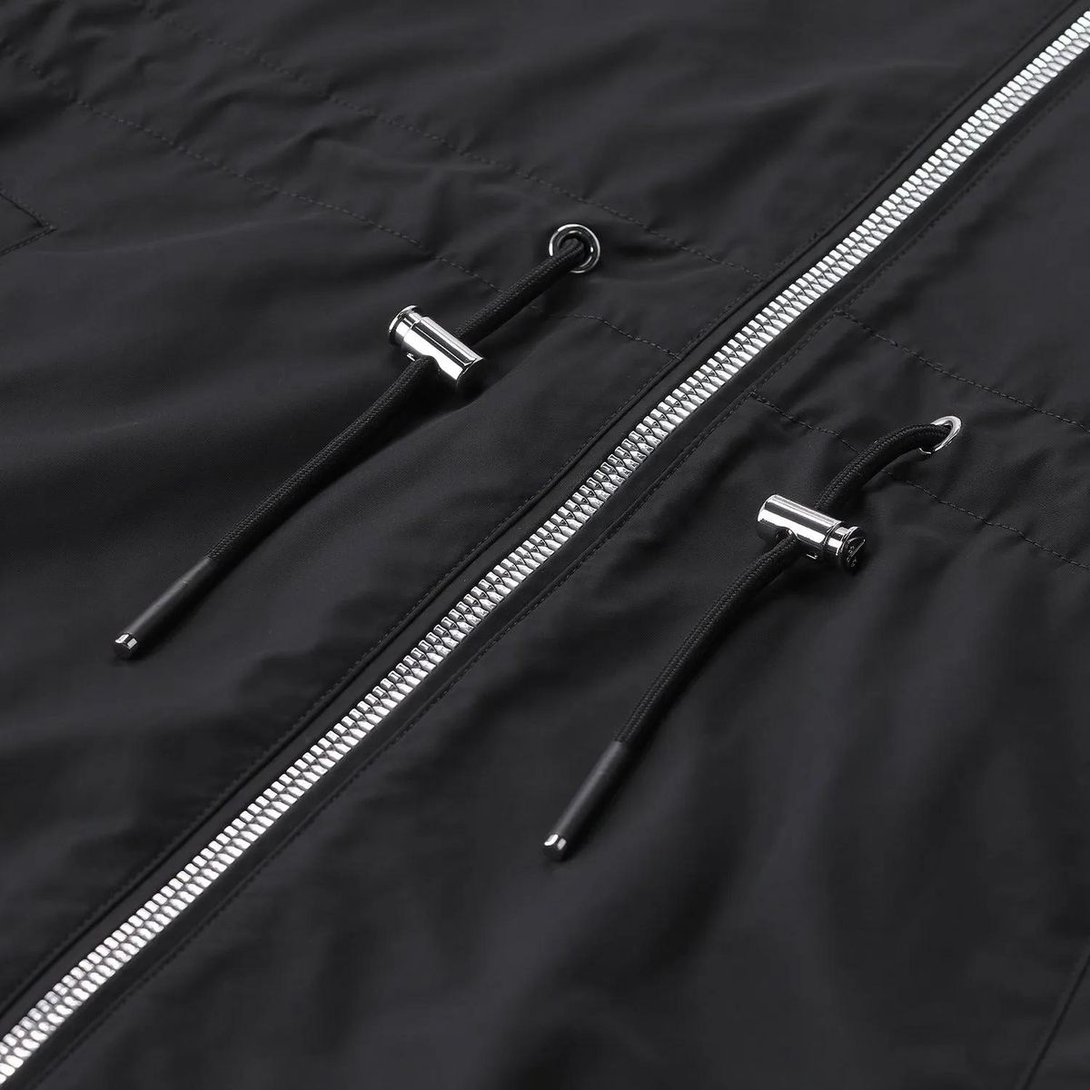 Kapuzenparka mit Tunnelzug