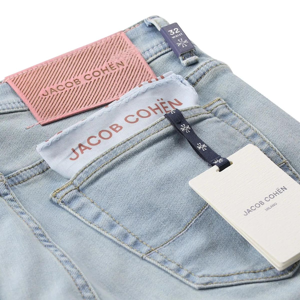 Hell gewaschene Slim Fit Jeans