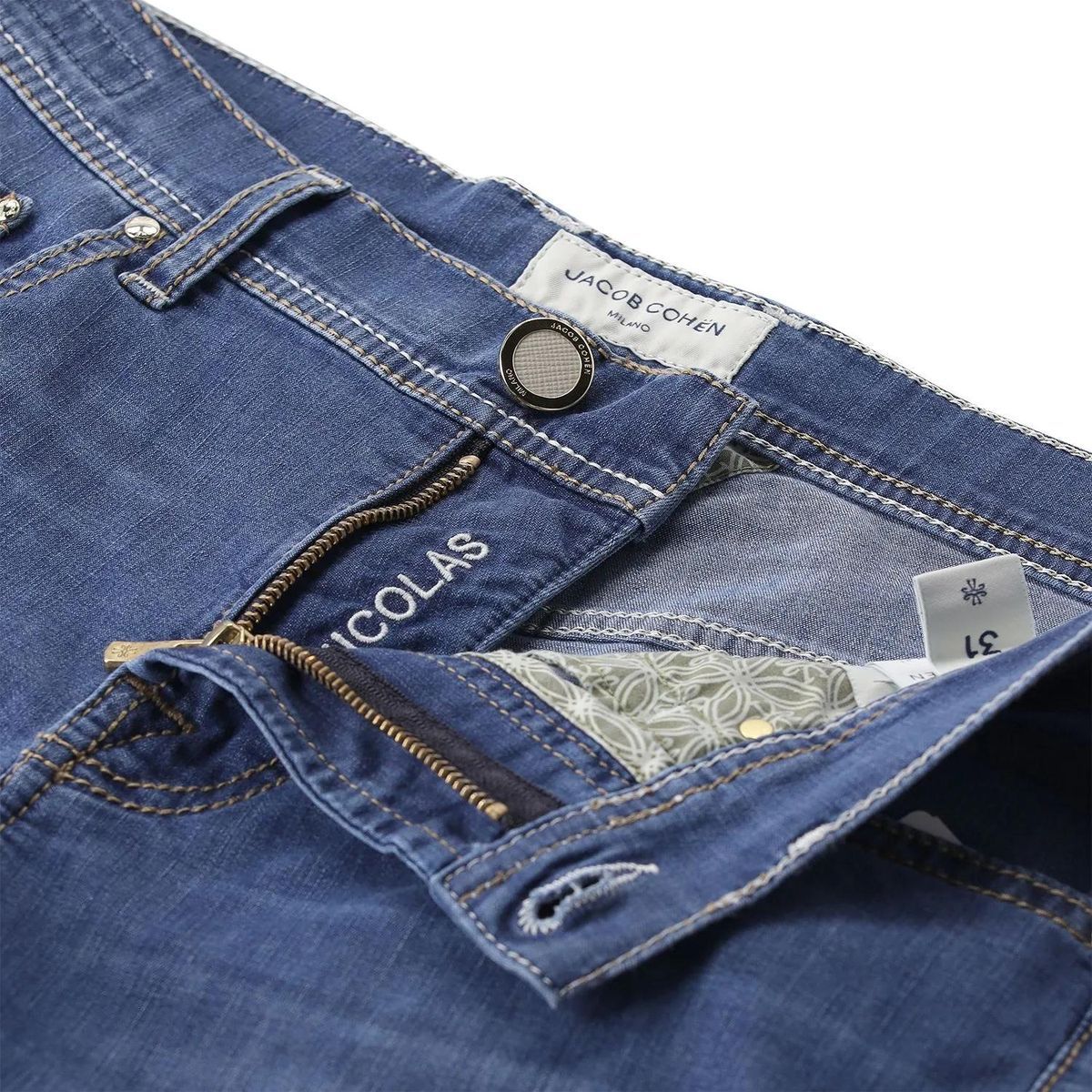 Slim-Fit Jeansshorts aus Denim