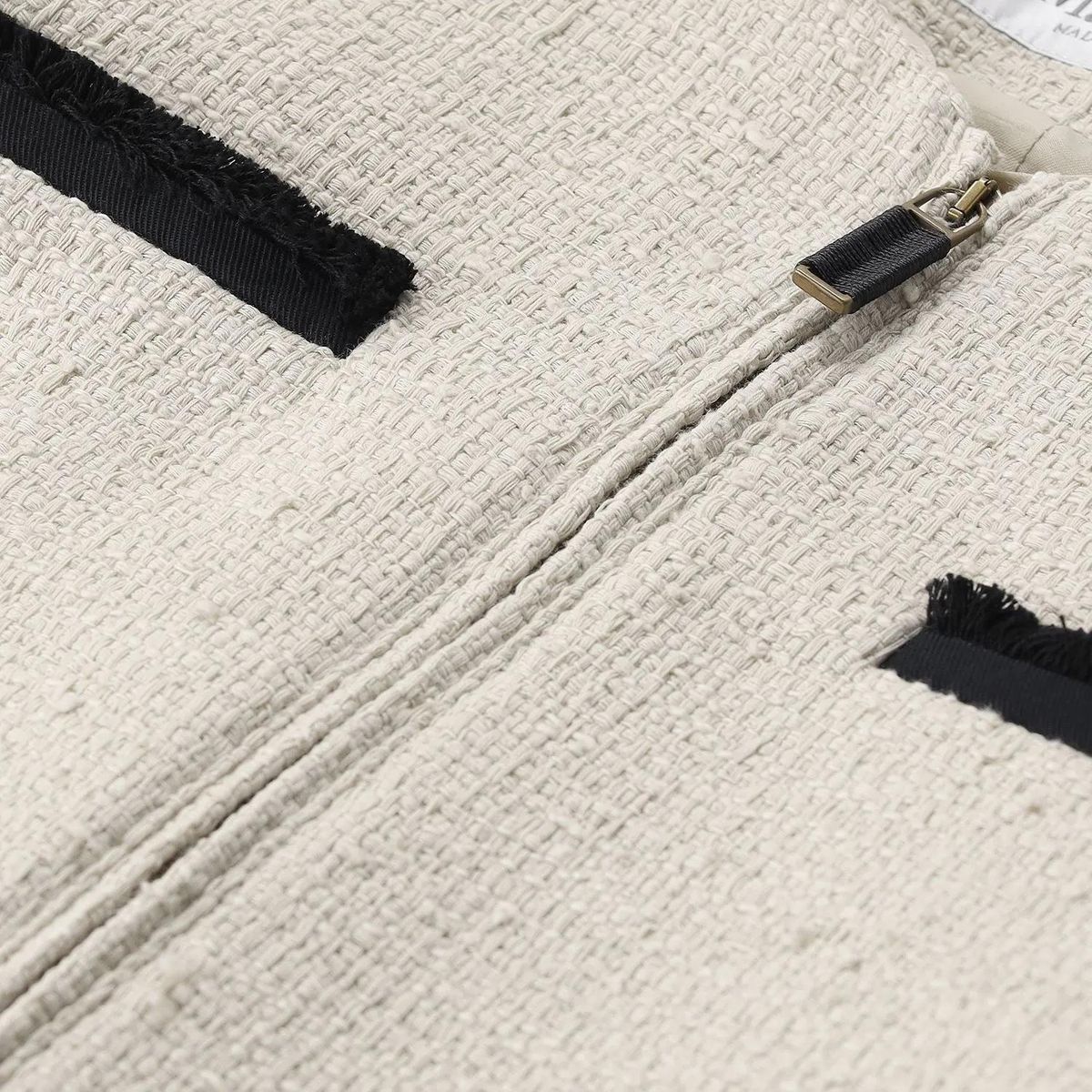 Strukturierte Tweedjacke mit schwarzen Details