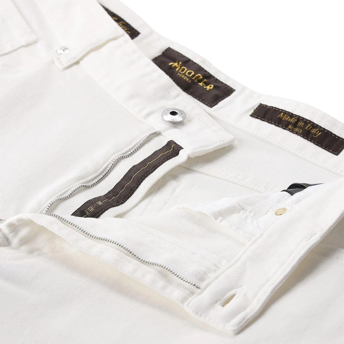 Regulär geschnittene Five-Pocket-Jeans