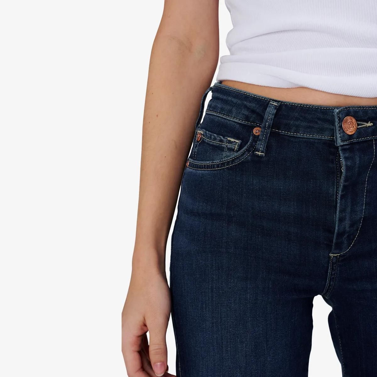 Jeans mit Schlag in dunkler Waschung