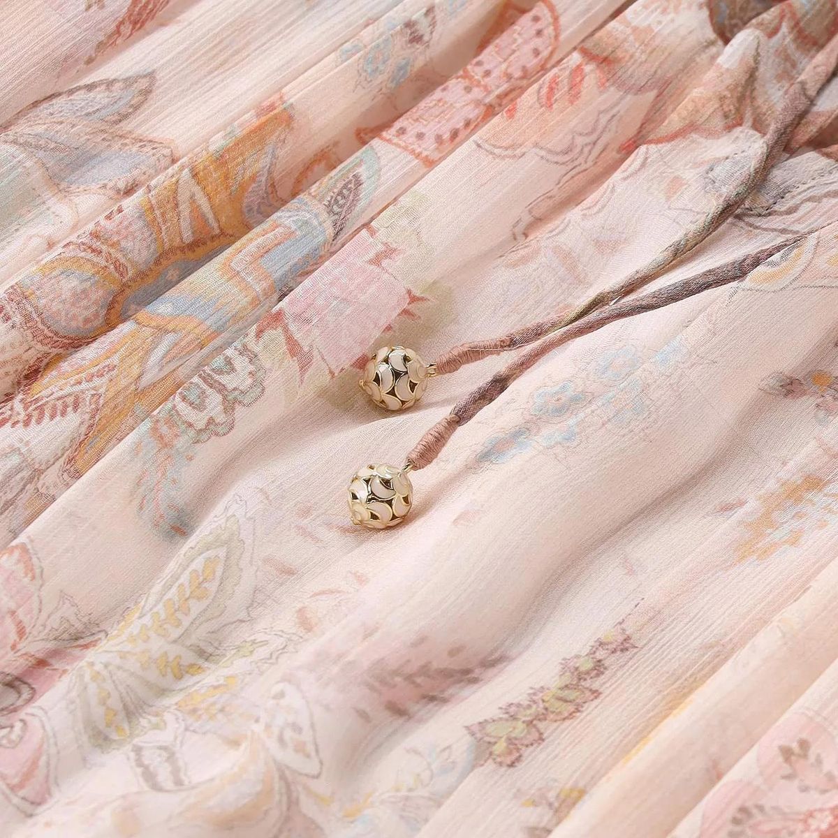 Elegantes Maxikleid mit Paisley-Muster