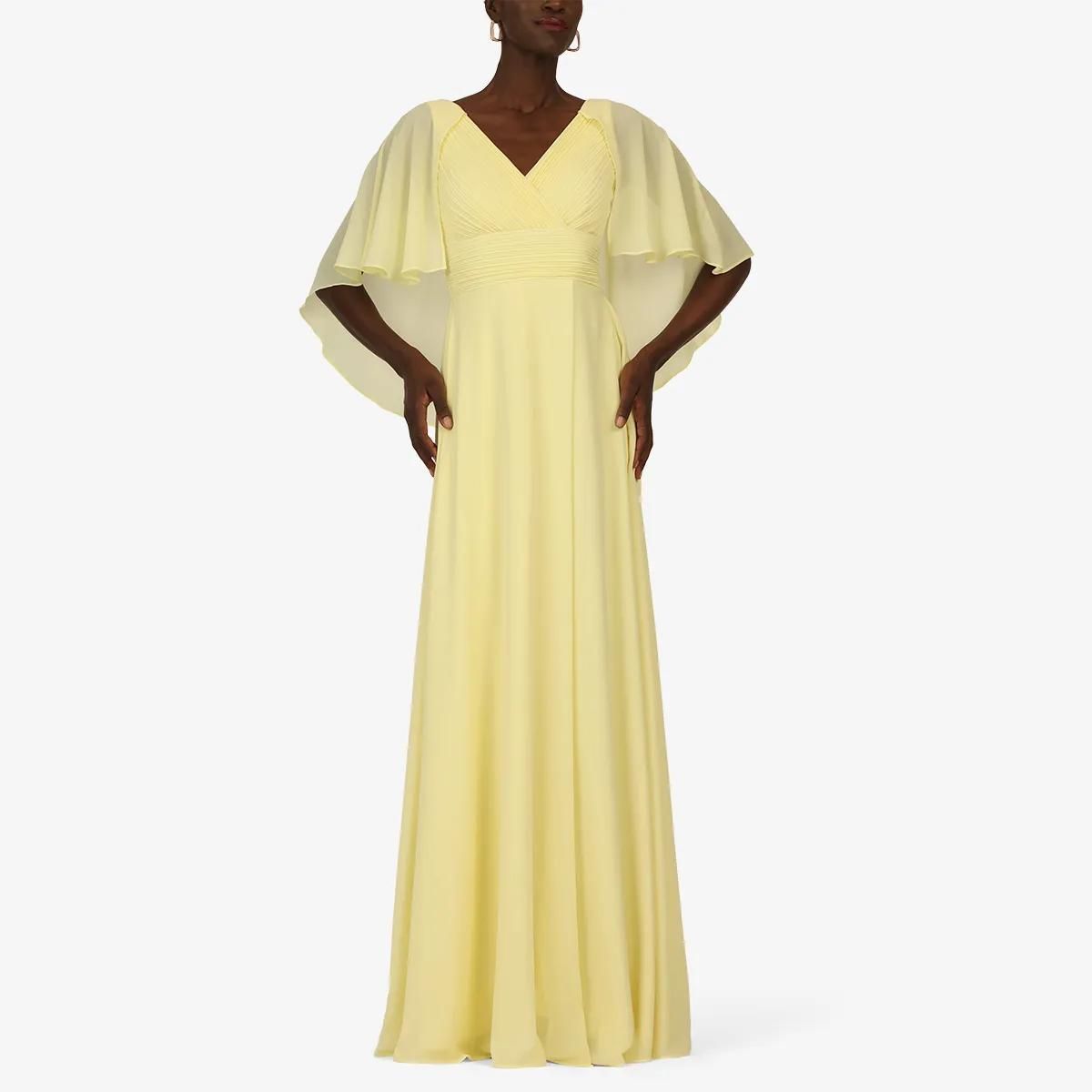 Elegantes Chiffon-Cape Maxikleid