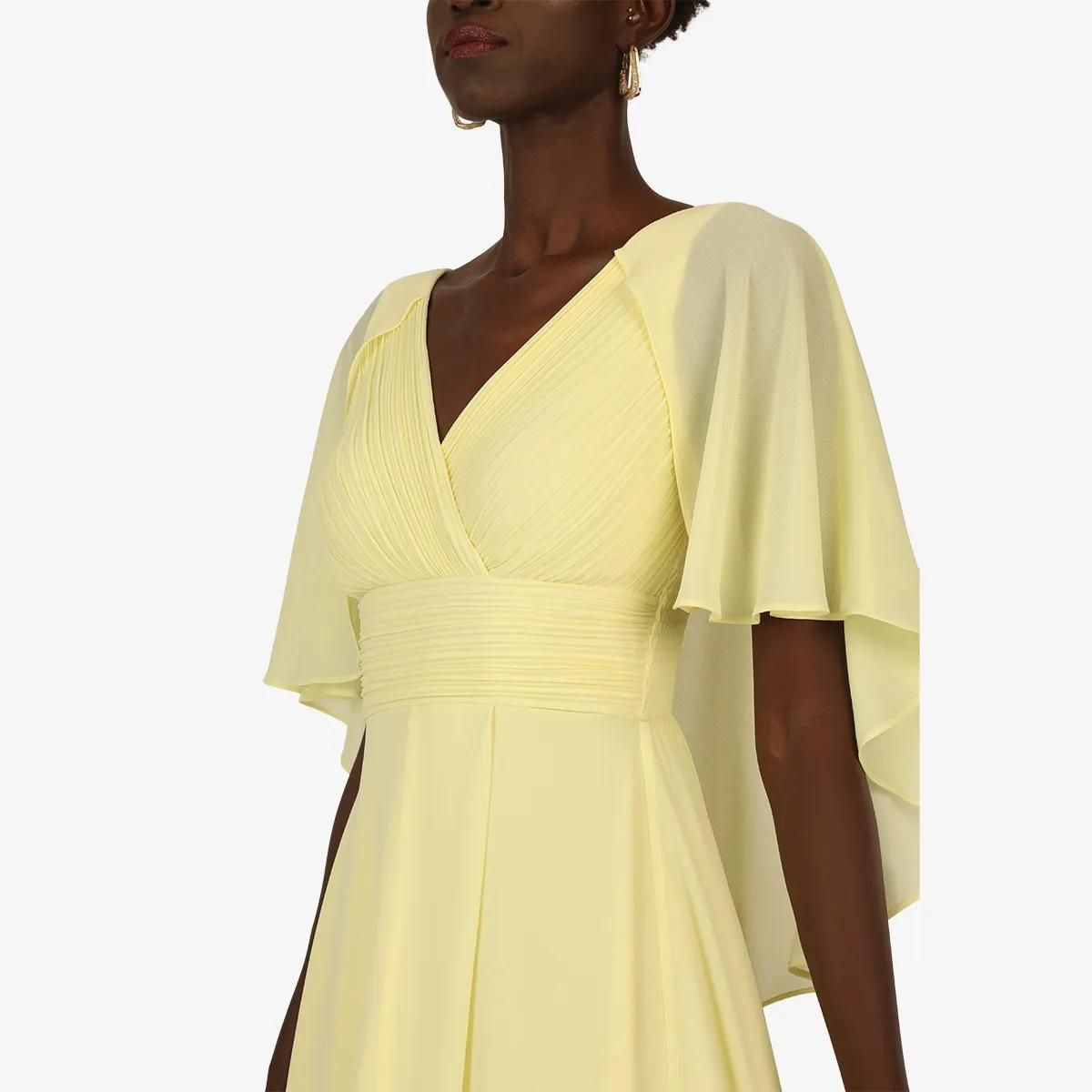 Elegantes Chiffon-Cape Maxikleid