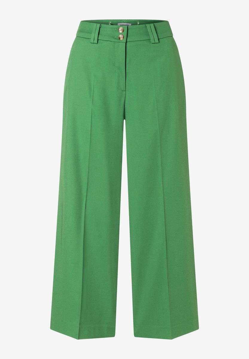 Marineblaue, weit geschnittene Culottes mit Gürtel