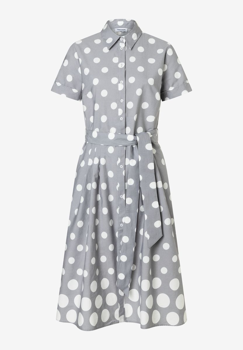 Hemdblusenkleid mit Tupfen und Gürtel