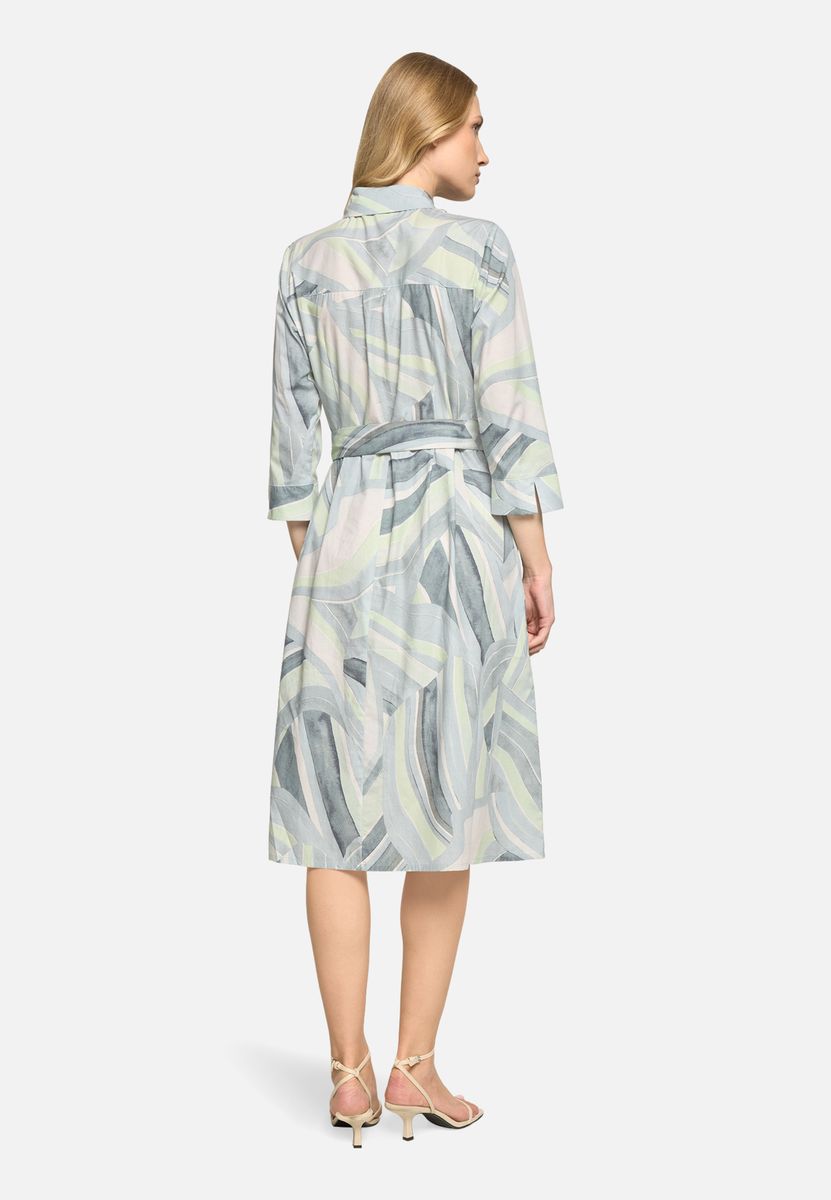 Hemdblusenkleid mit abstraktem Wirbelmuster
