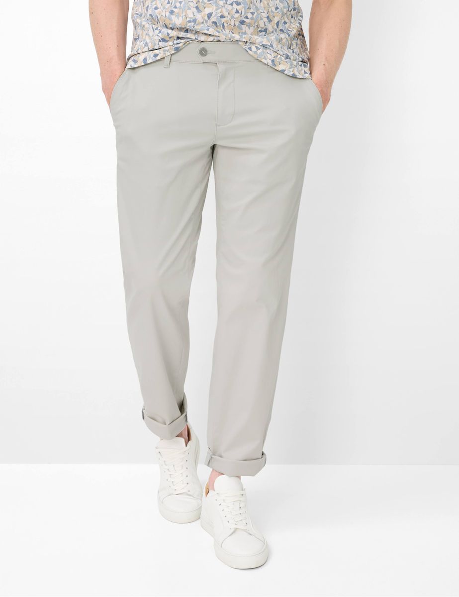 Herren Regular Fit Flatfront-Chinos