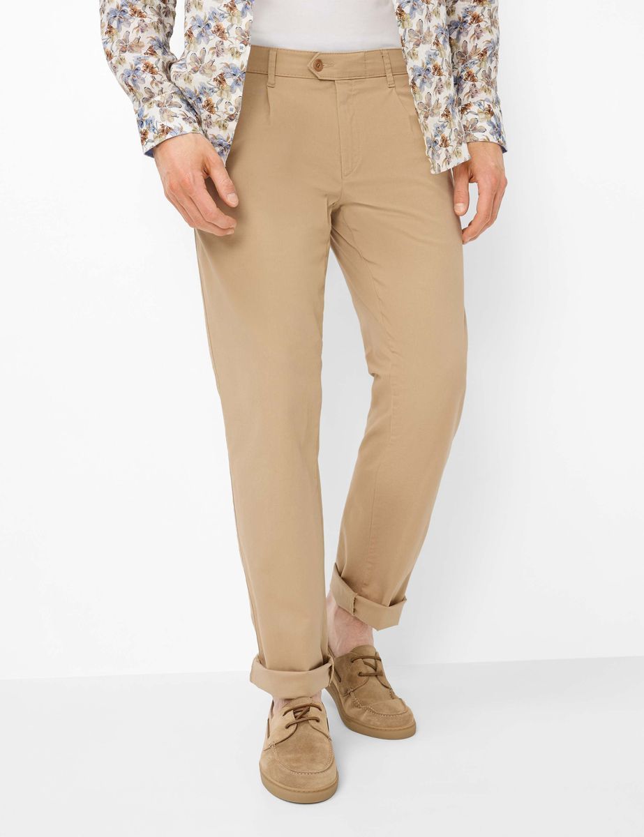 Herren Regular Fit Bundfalten Chino Hose