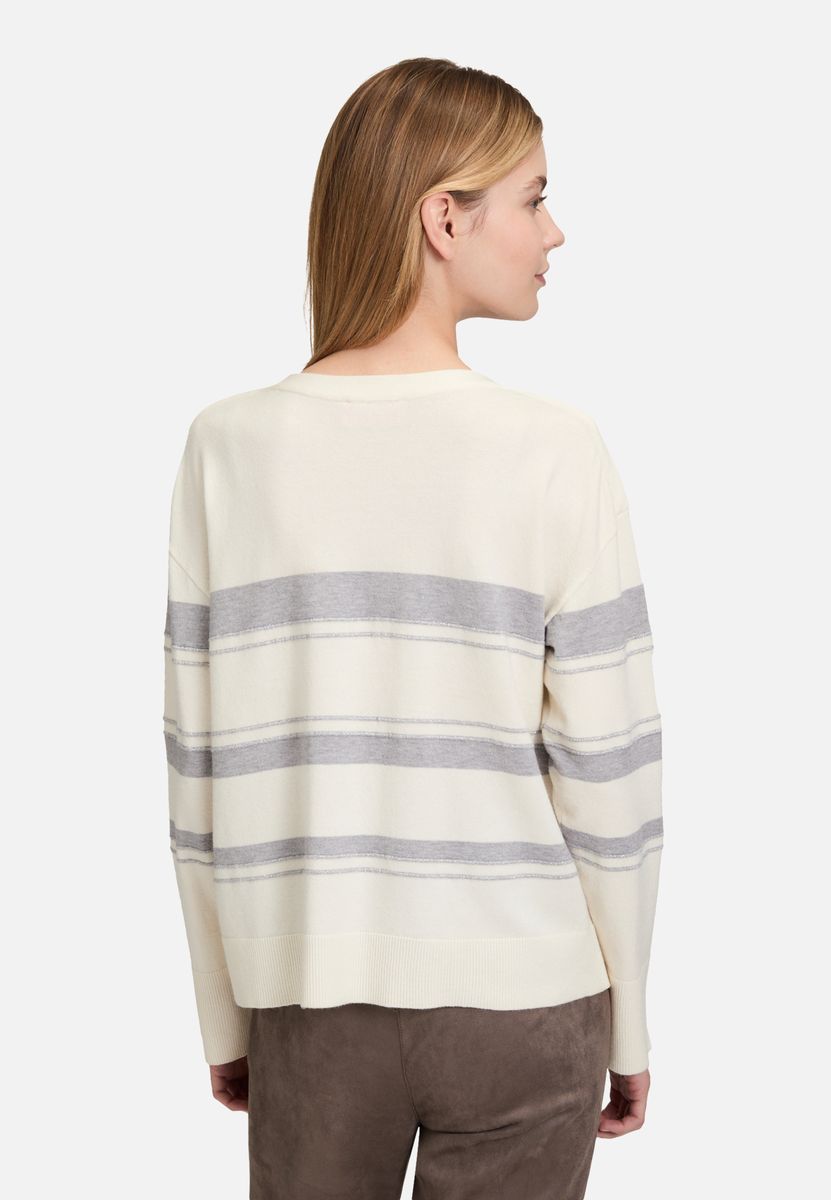 Gestreifter Feinstrickpullover mit Lurexfaden