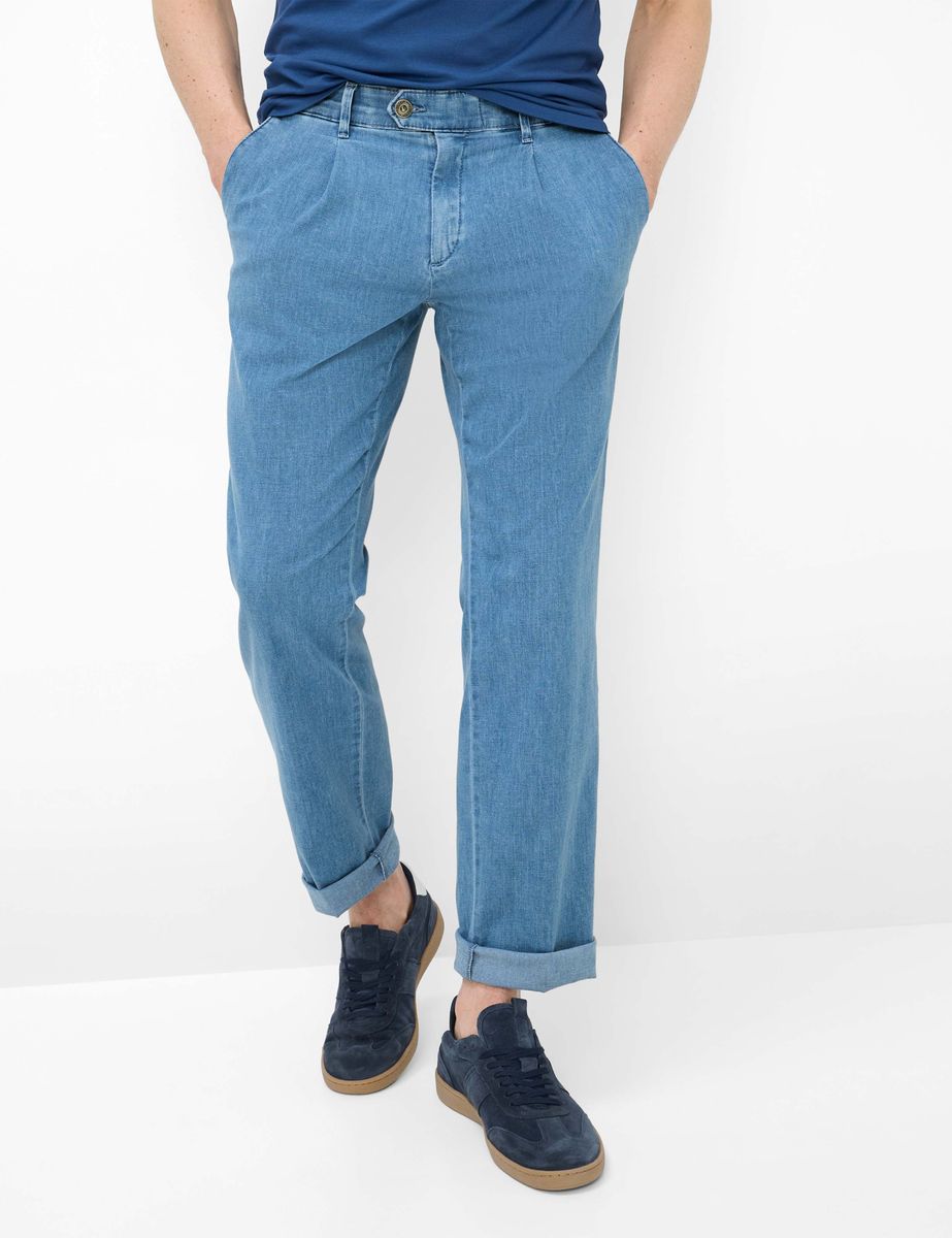 Herren Chino Hose aus hellblauem Denim