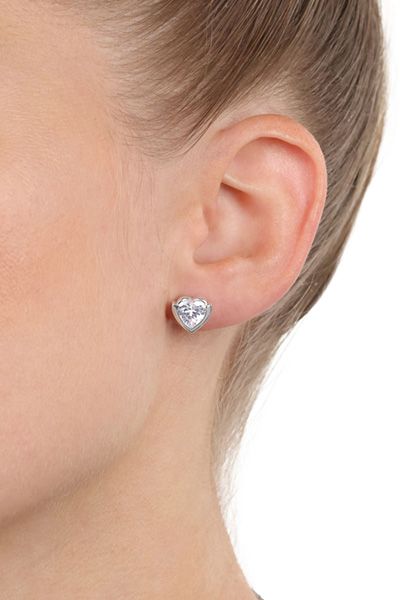 Ohrstecker mit Herz-Motiv in Silber