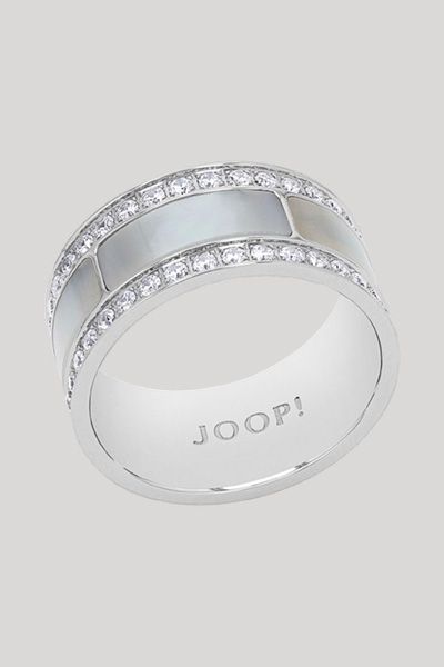 Ring mit Zirkonia in Silber