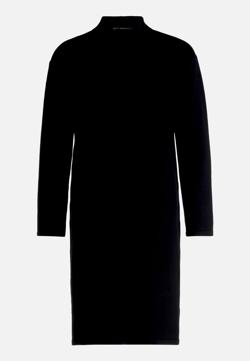 Minimalistisches Strickkleid mit Stehkragen
