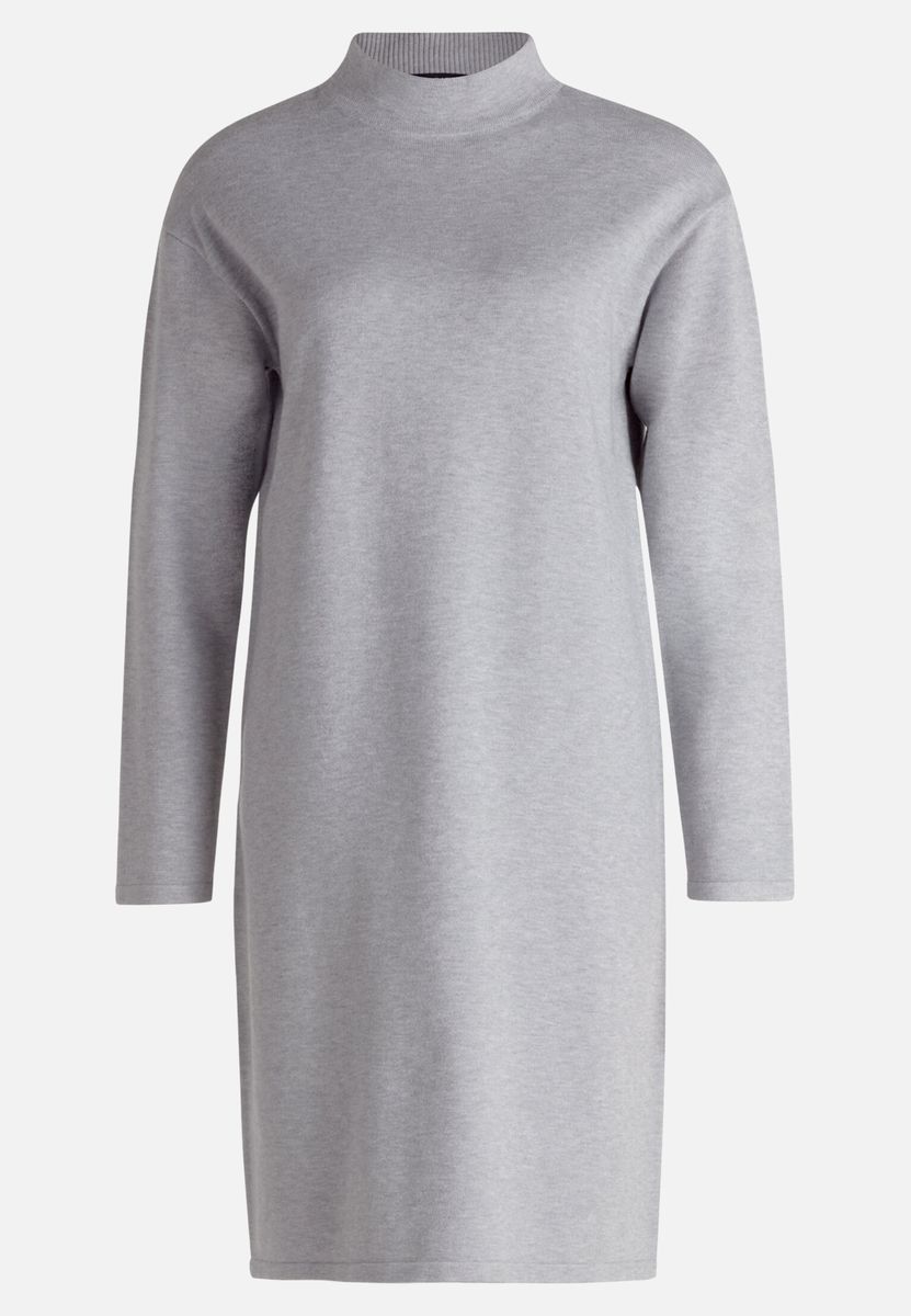 Minimalistisches Strickkleid mit Stehkragen