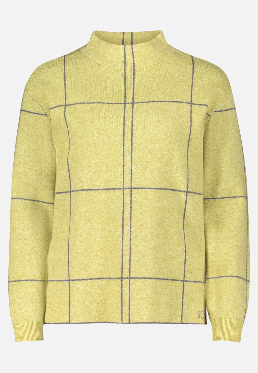 Moderner Strickpullover mit Karomuster