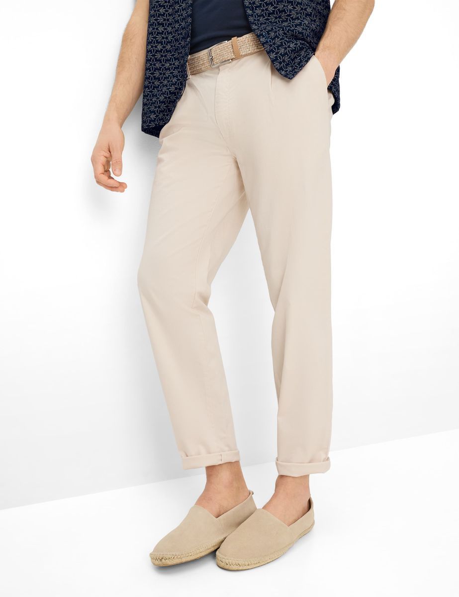 Beige Chinohose mit konisch zulaufendem Bein