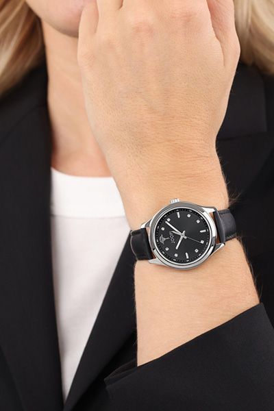 Damen-Armbanduhr in Silber/Schwarz