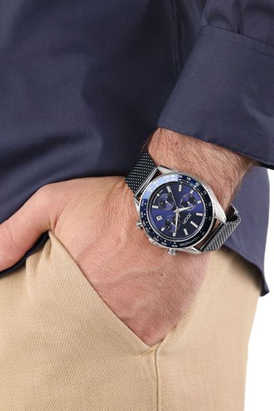 Chronograph in Silber/Navy