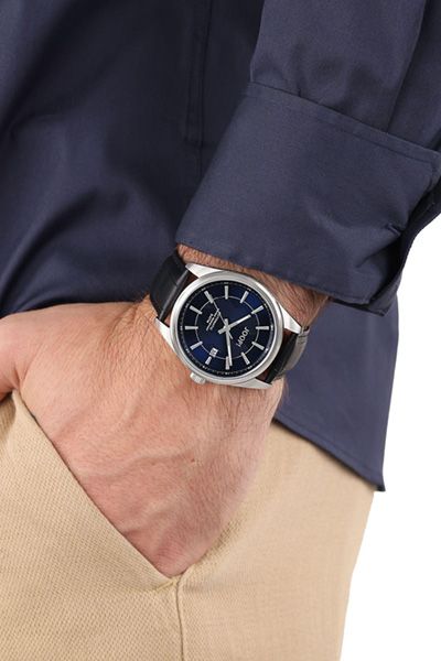 Herren-Armbanduhr in Silber/Navy