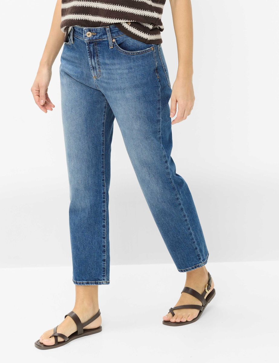 Hellblaue Straight Fit Jeans
