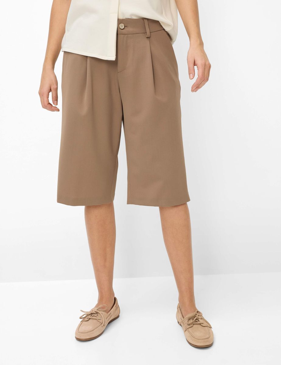 Maßgeschneiderte Bermuda-Shorts mit Falten