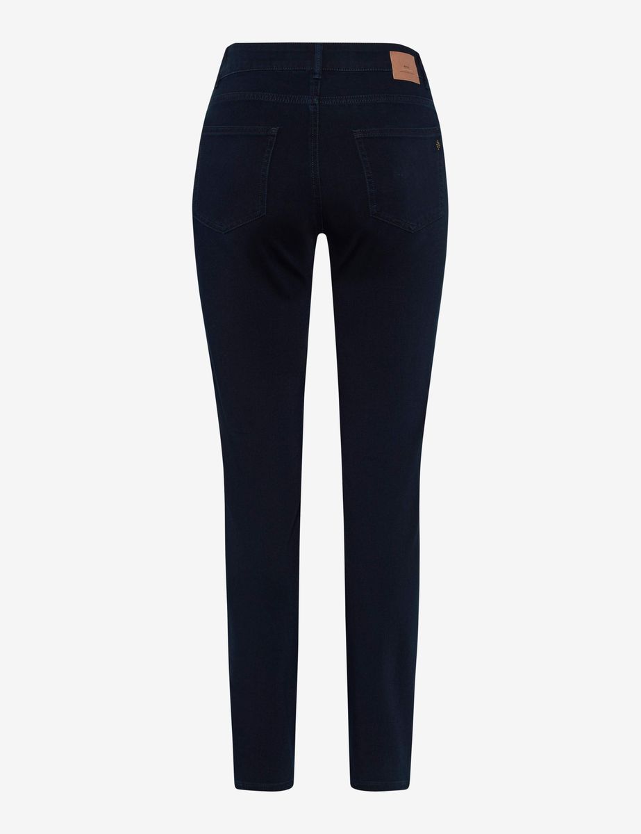 Schmal geschnittene Jeans in dunkler Waschung