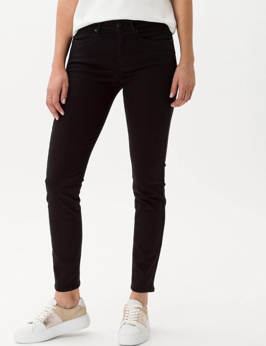 Schlank geschnittene schwarze Jeans