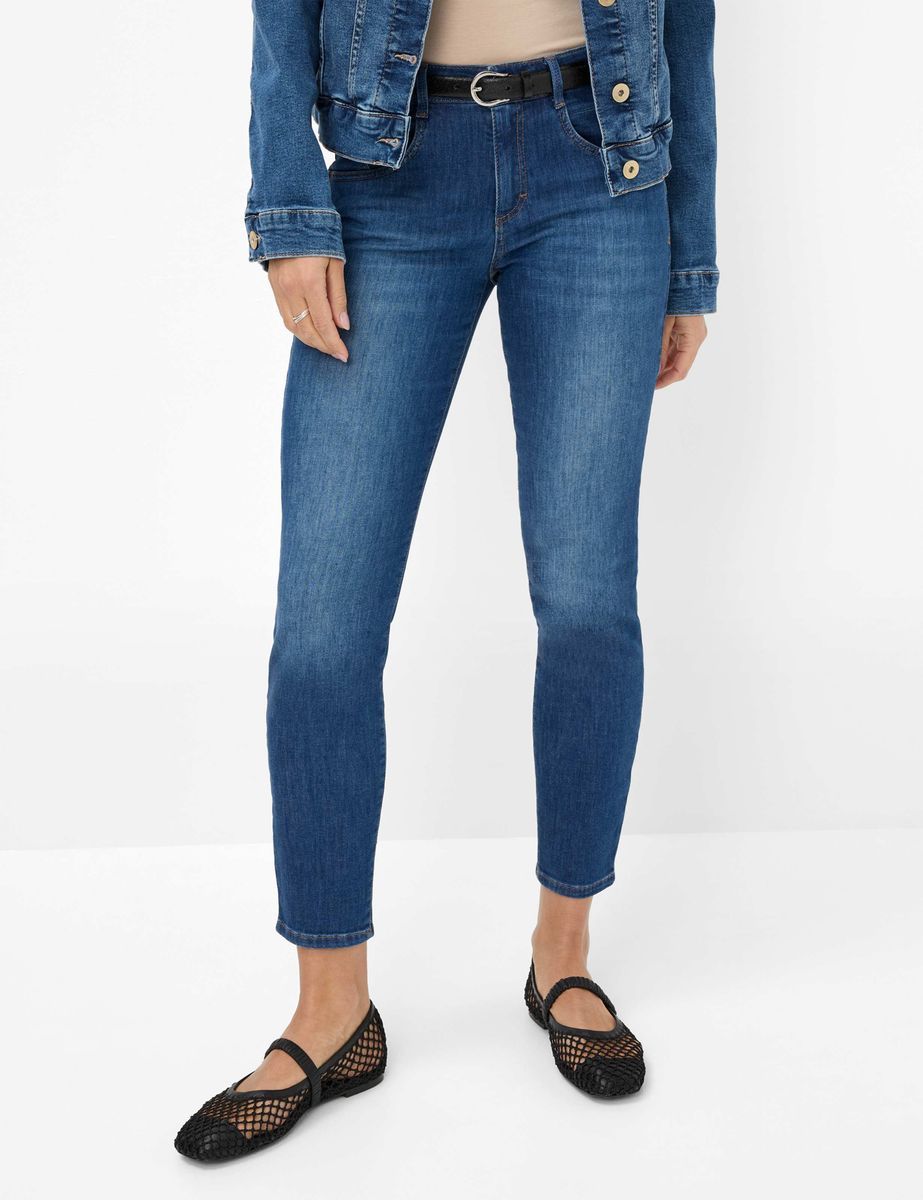 Schmal Geschnittene Denim Jeans Shakira S