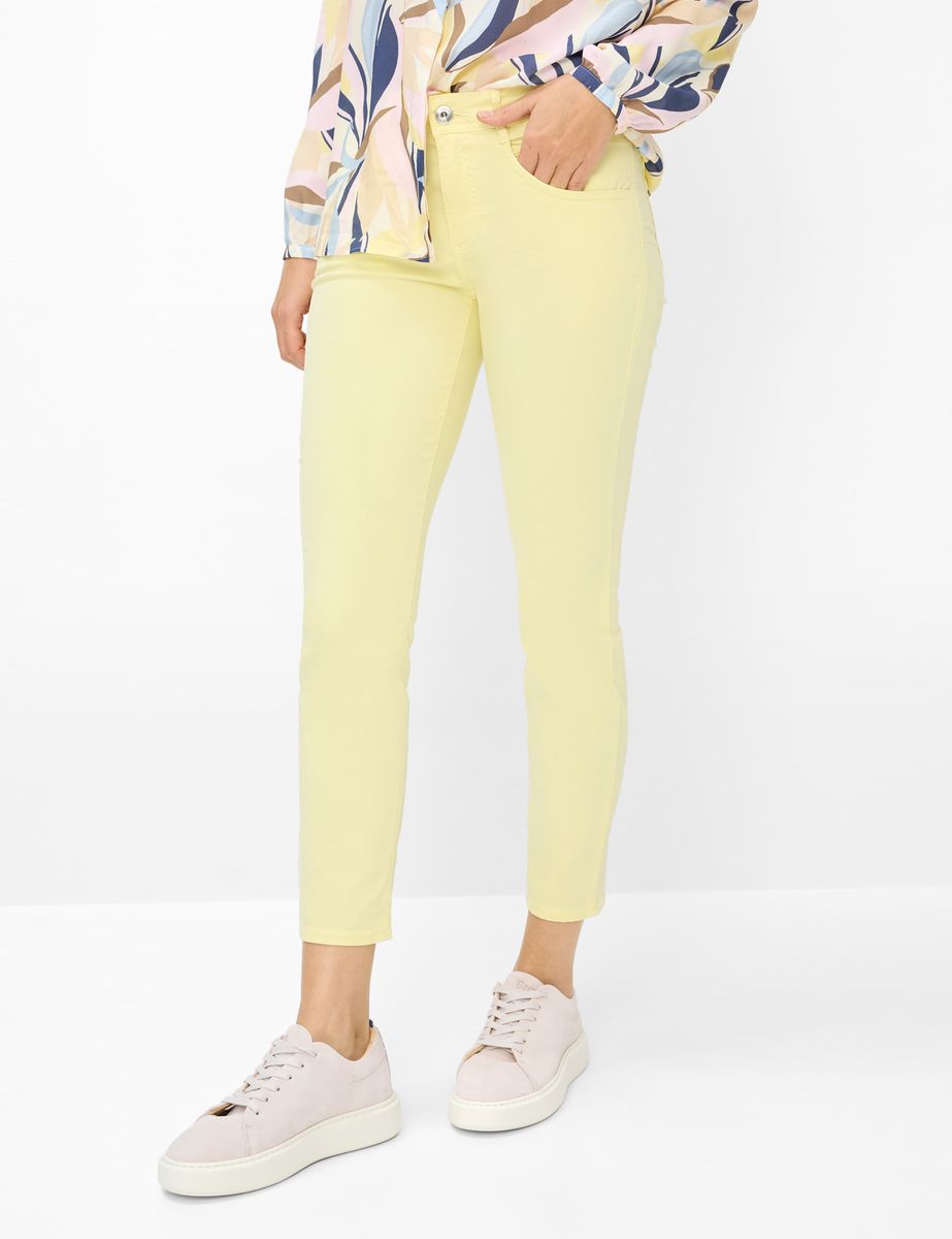 Slim Fit Cropped Jeans Shakira S