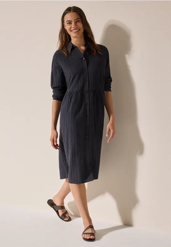 Gestreiftes Midi-Hemdkleid mit Textur