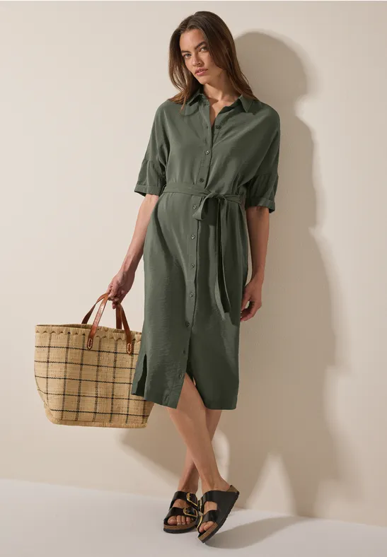 Grünes Musselin-Midi-Hemdkleid