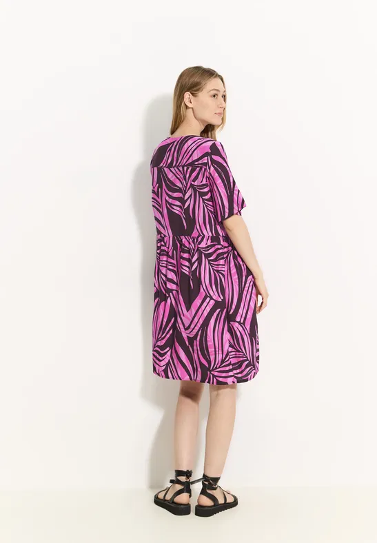Bedrucktes Sommerkleid mit V-Ausschnitt