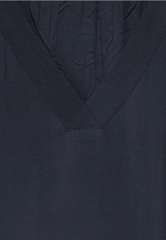 Ärmelloses Kleid in Kreppstruktur