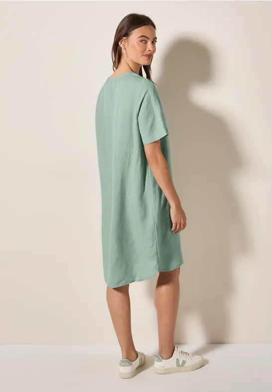 Lässiges Kleid im Leinen-Mix