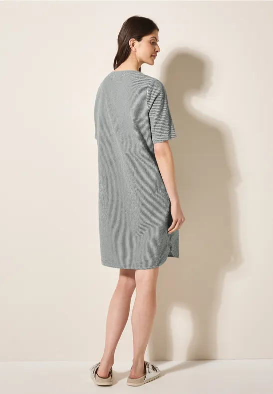 Damen Gestreiftes Seersucker Freizeitkleid