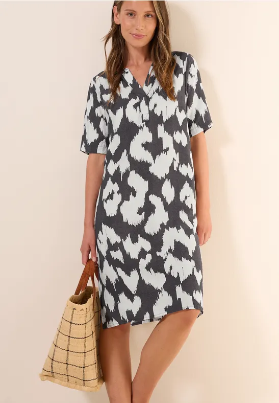 Kleid mit grafischem Druck und kurzen Ärmeln