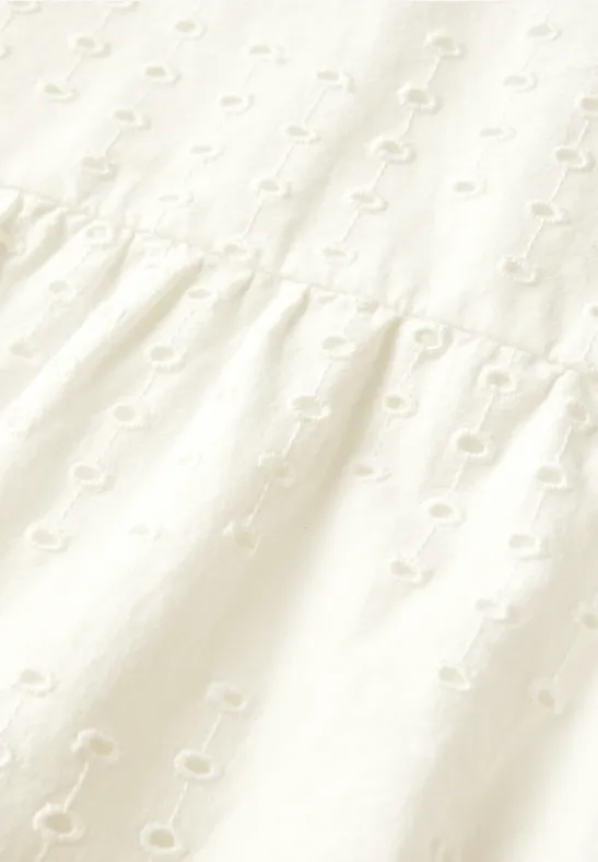 Weißes Baumwoll-Hemdblusenkleid mit Lochstickerei