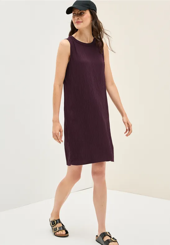Ärmelloses lässiges Minikleid mit Cut-Out