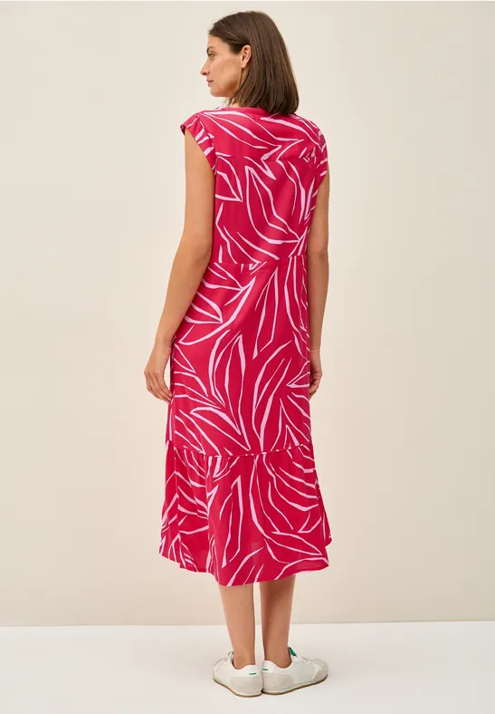 Gemustertes Stufen-Midikleid mit Bindegürtel