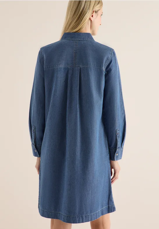 Lässiges Jeanshemdkleid mit Taschen