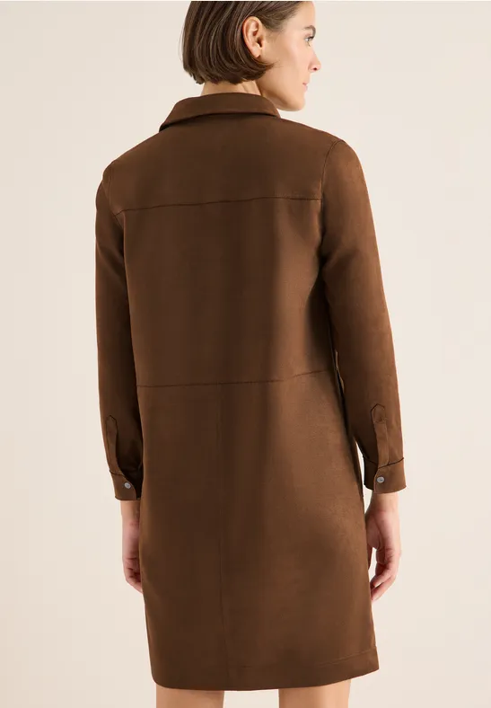 Braunes Hemdkleid aus Velourslederimitat