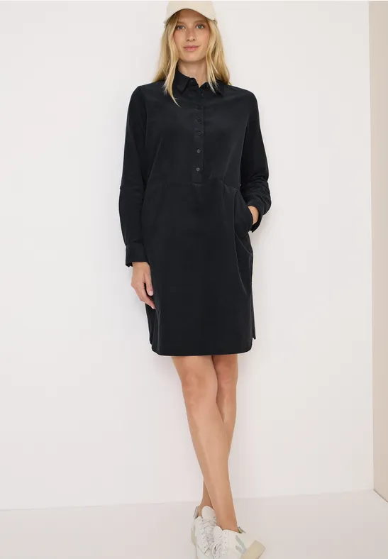 Lässiges Cordhemdkleid