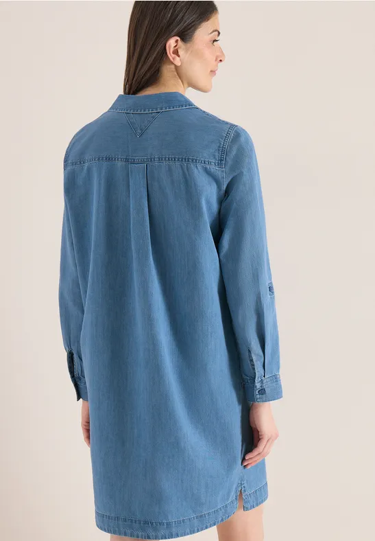 Lässiges Jeanshemdkleid mit Taschen