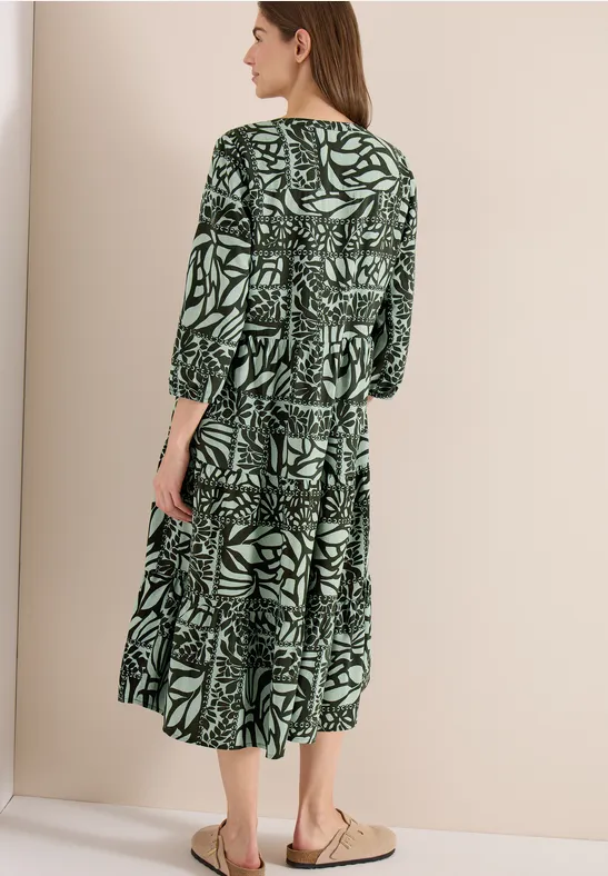 Fließendes Midikleid mit Patchwork-Print