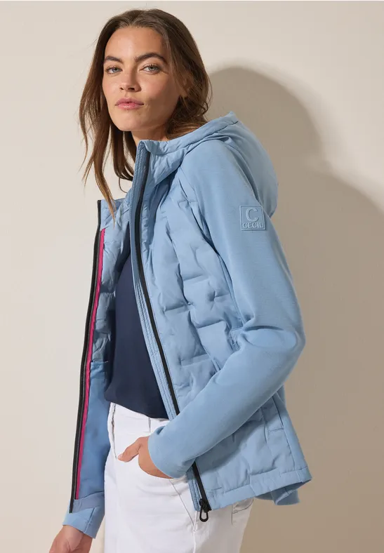 Leichte Steppjacke mit Kapuze