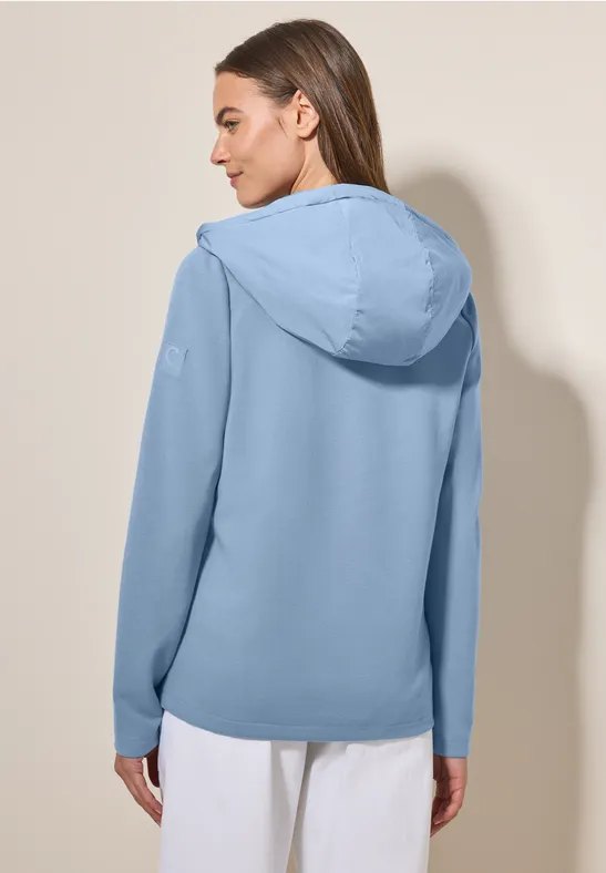 Leichte Steppjacke mit Kapuze